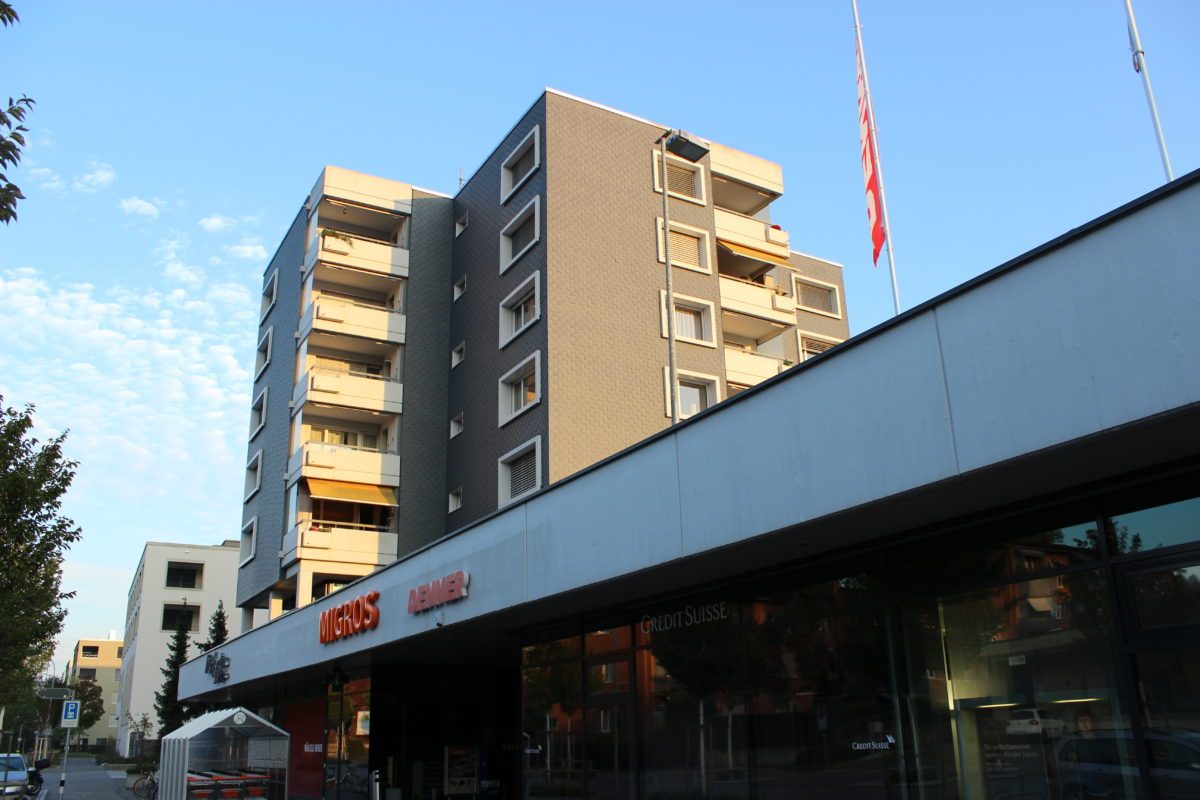 Einkaufszentrum Zürich-Affoltern, Jonas-Furrer-Strasse 21, 8046 Zürich